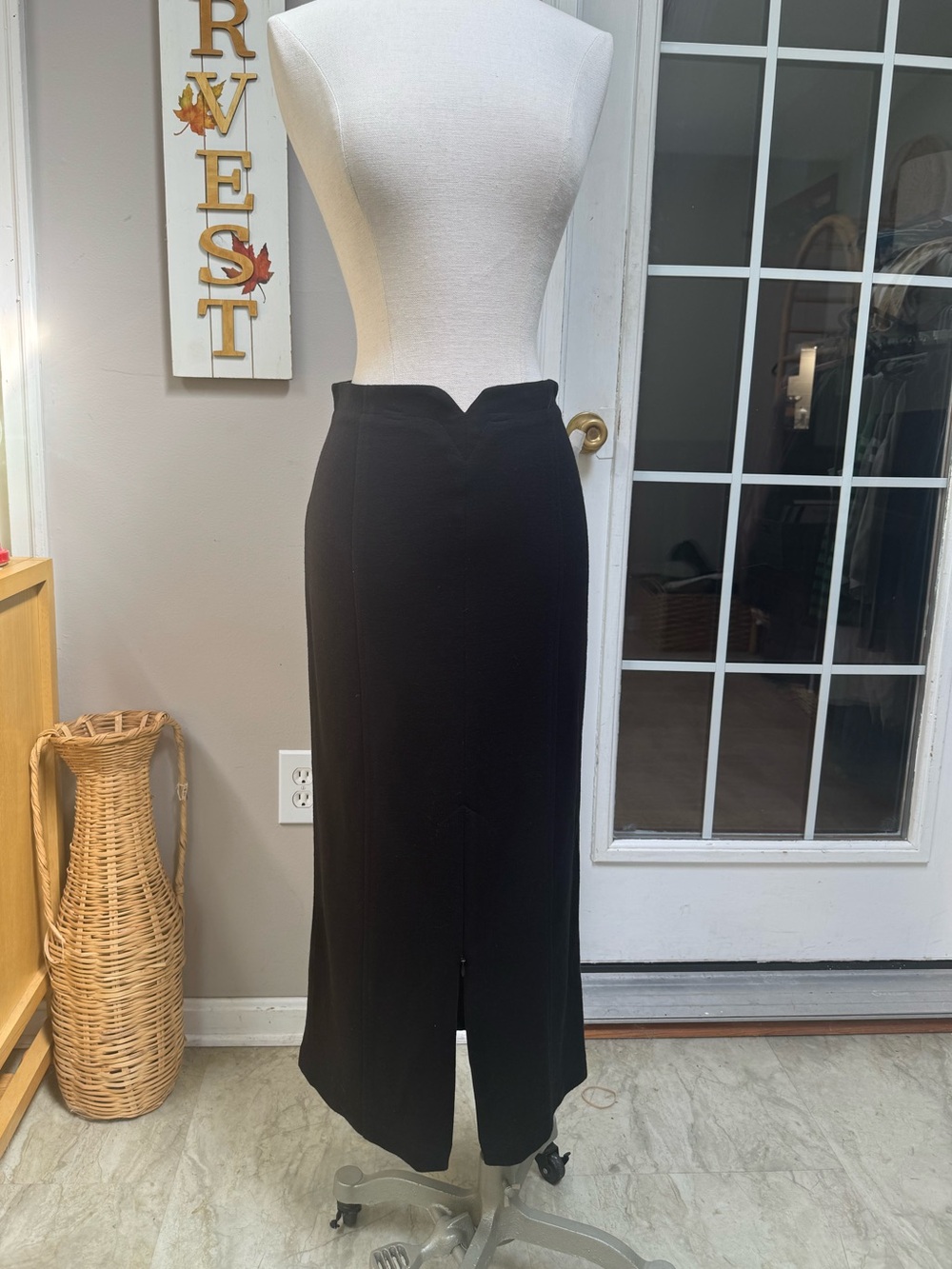 NWT Juliana Collezione Black Wool Maxi Skirt V-Notch Waist Zip Slit Size 4